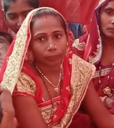Married's death on the night of Karvachauth, in-laws ran away, maternal side accused of murder, uproar