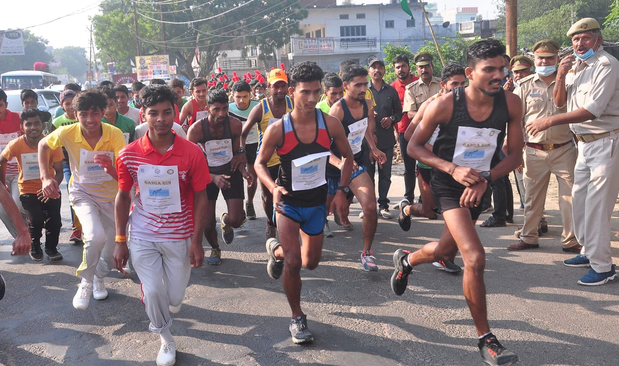 The message of conservation of dolphins given through Ganga race