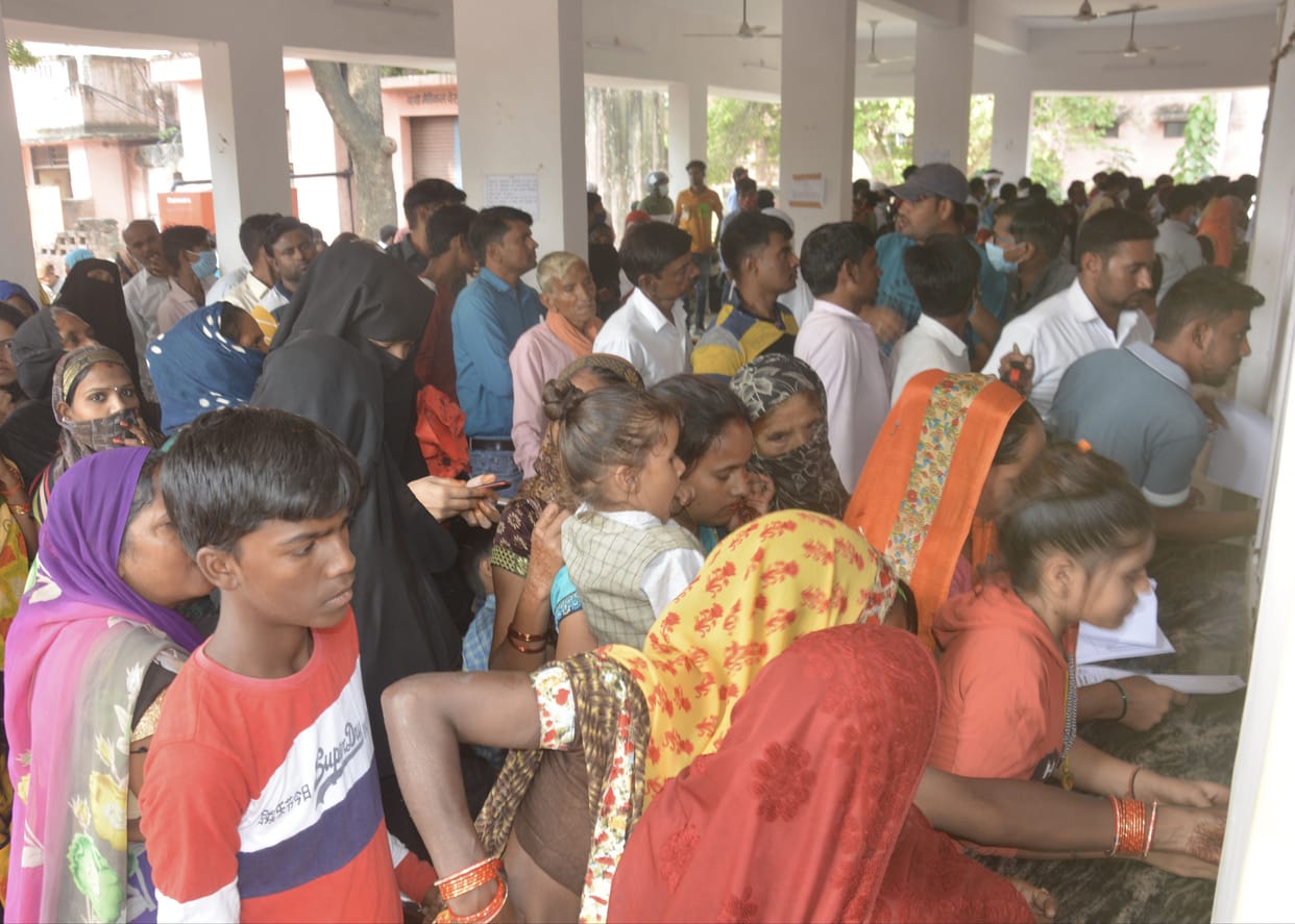 Long queue of patients from pathology to OPD
