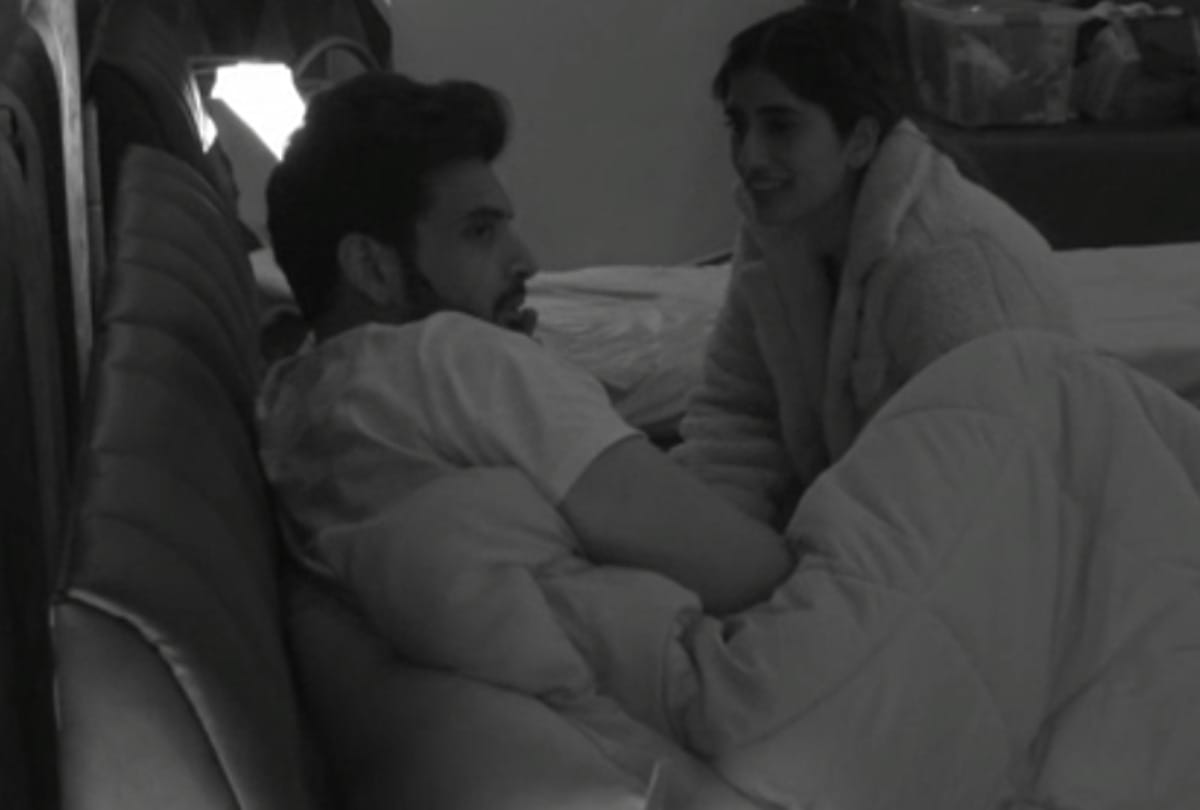 bigg boss 15 karan kundrra express his feeling towards tejasswi prakash says to akasa singh i have a crush on her