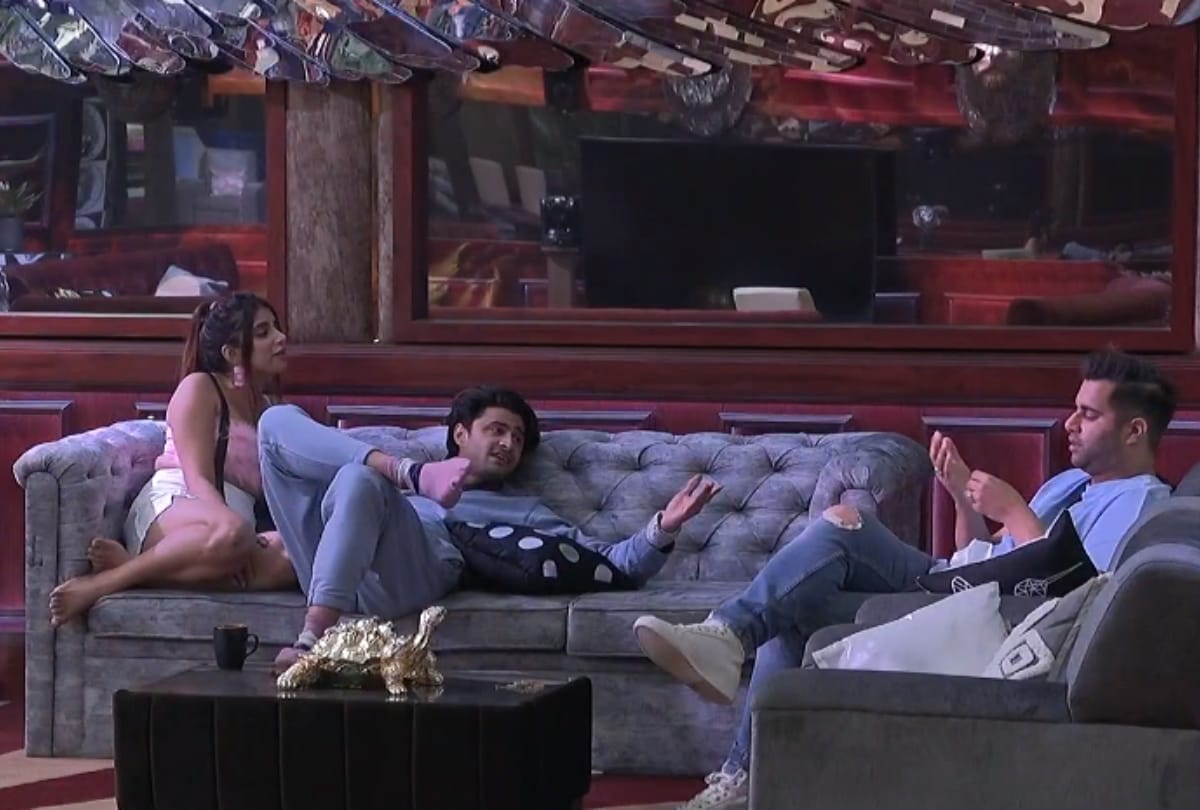 Bigg Boss 15 ishan sehgal and rajiv adatia fought because of miesha iyer and Ishaan said  I am not a child