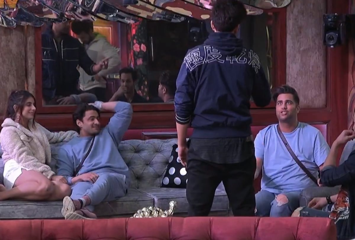 Bigg Boss 15 ishan sehgal and rajiv adatia fought because of miesha iyer and Ishaan said  I am not a child