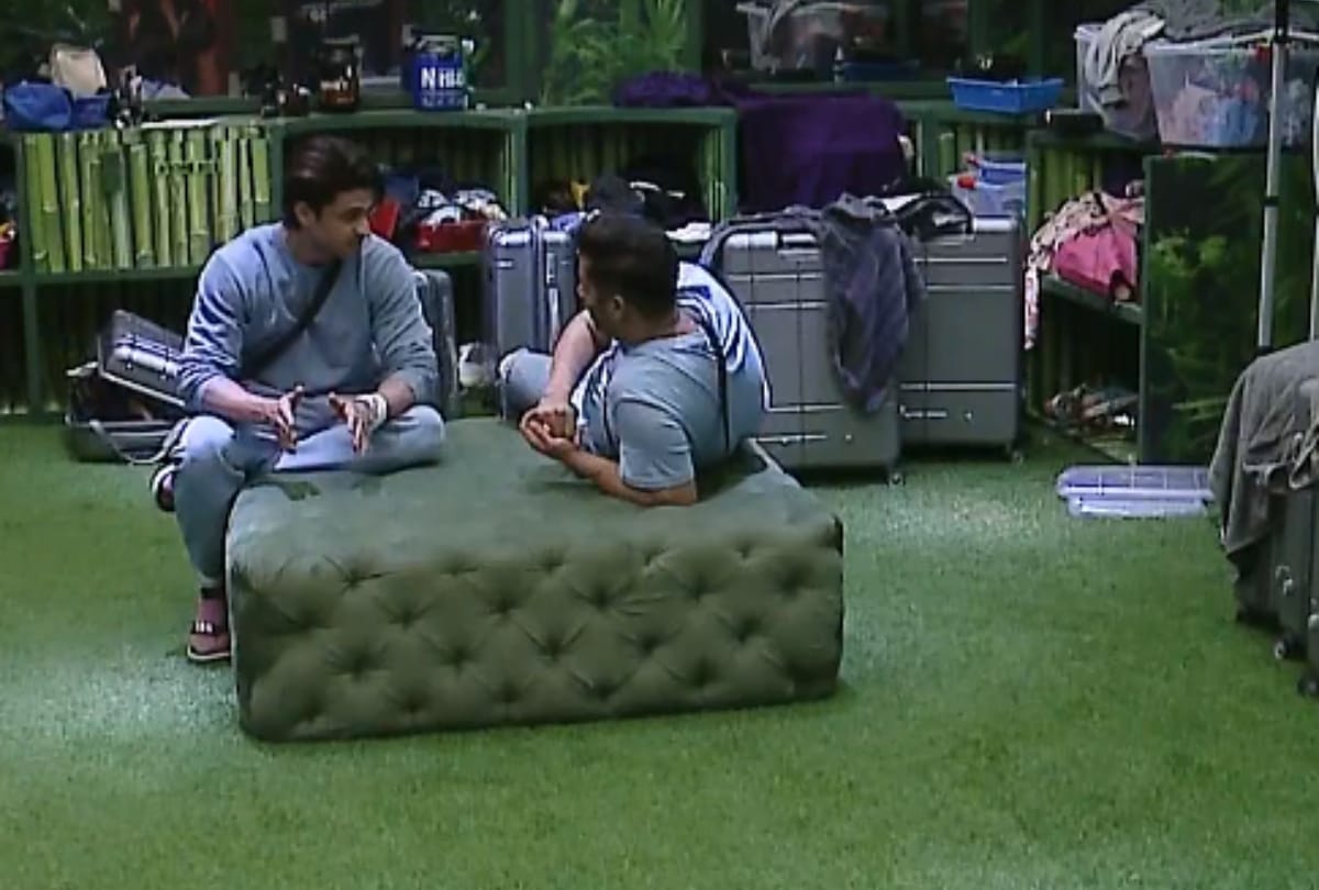 Bigg Boss 15 ishan sehgal and rajiv adatia fought because of miesha iyer and Ishaan said  I am not a child