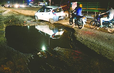 Pits and darkness... this is Diwali for smart city officials