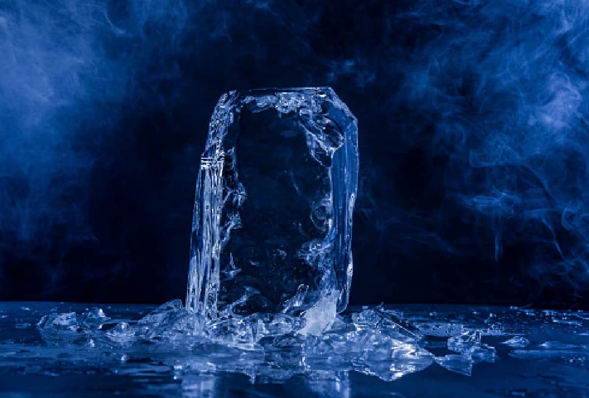 why does smoke come out of snow know what is the behind it