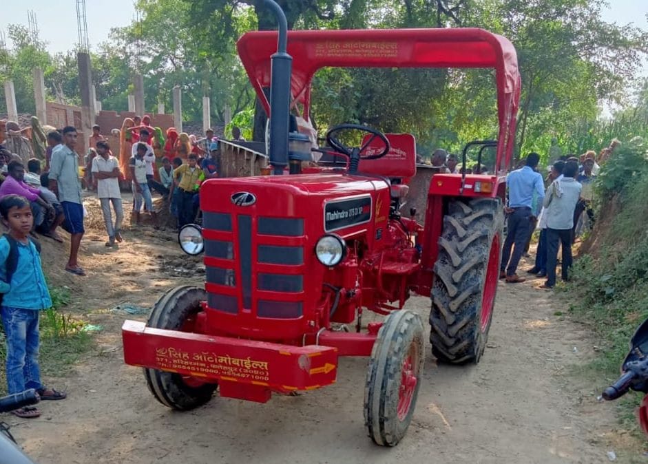 Girl dies after being hit by tractor-trolley