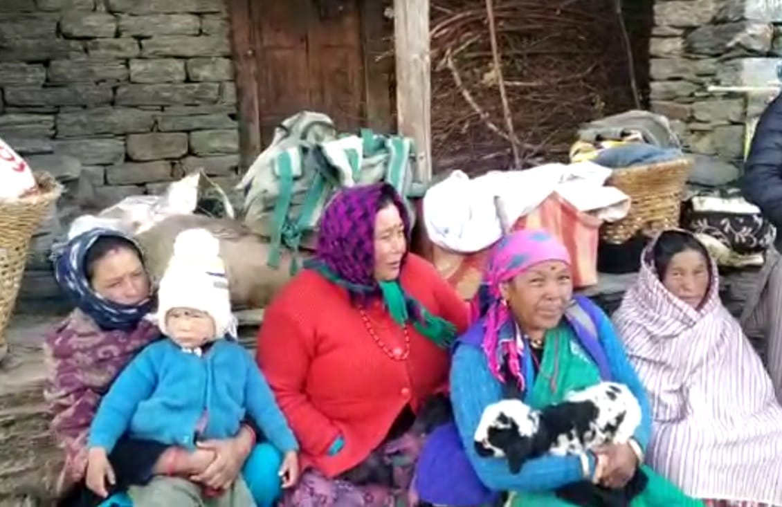 Uttarakhand News: Villagers of Sipu Stuck in Dugtu amid minus 10 degree temperature
