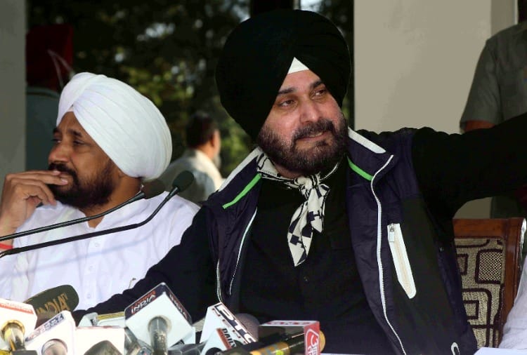 Navjot Singh Sidhu attacked on Centre government on the BSF issue