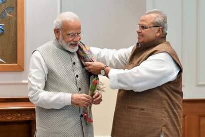 प्रधानमंत्री नरेंद्र मोदी के साथ मेघालय के राज्यपाल सत्यपाल मलिक। (फाइल फोटो)