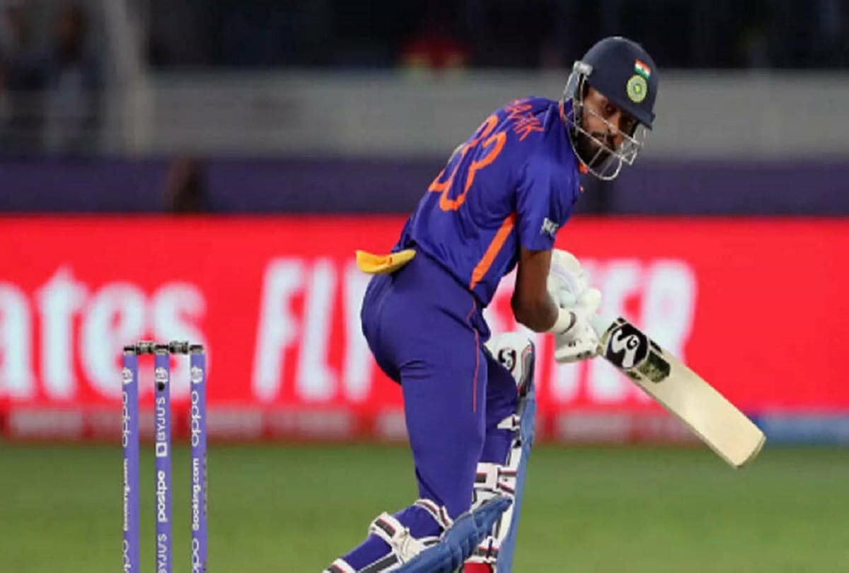 T20 World Cup 2021 Team India Management said Hardik Pandya shoulder injury not a Serious problem but wait and watch