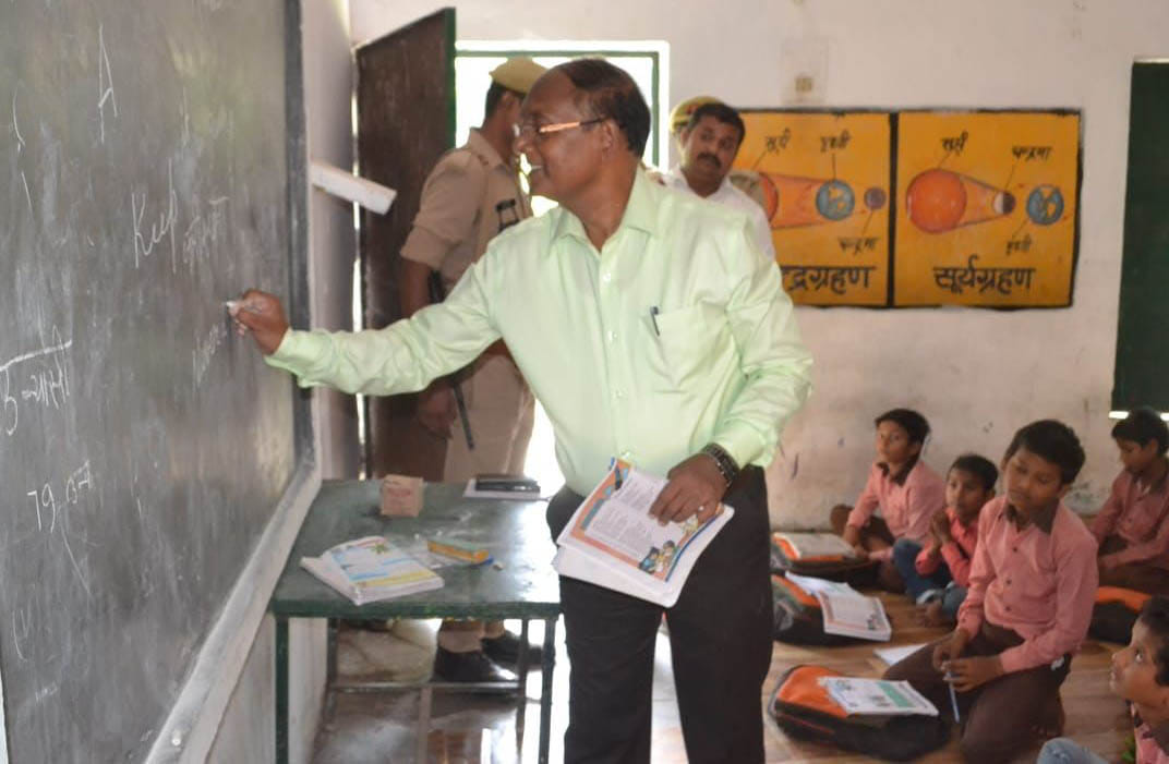 101 officers became 'guru' for two hours
