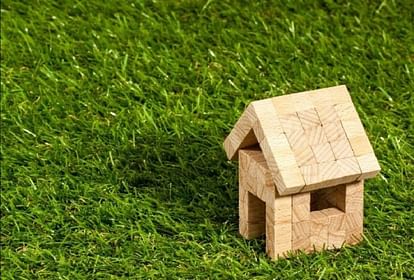 PMAY: महाराष्ट्र में बढ़ाई प्रधानमंत्री आवास योजना की आय सीमा, जानिए कितनी सैलरी वाले लोग होंगे इसके लिए पात्र The income limit for EWS of the MMR for affordable homes under Pradhan Mantri Awas Yojana has now been raised