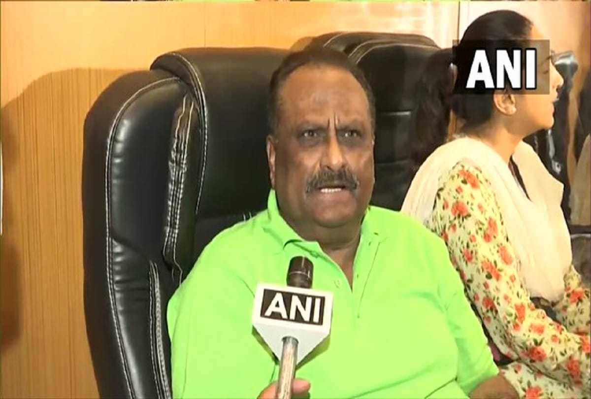 Sameer wankhede's father said I am dalit Hindu How can my son be Muslim we will file defamation case and move to court