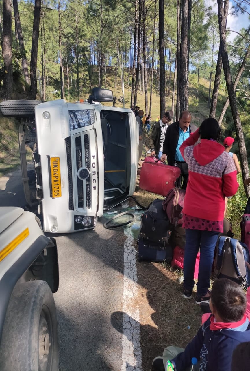 Uttarakhand News: Five Bengali Tourists died in Horrifying Road Accident in Bageshwar photos