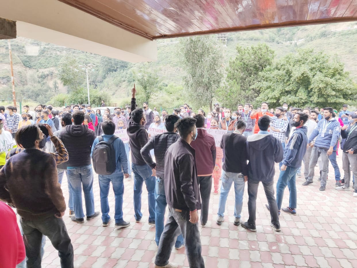 theog college student protest for demand