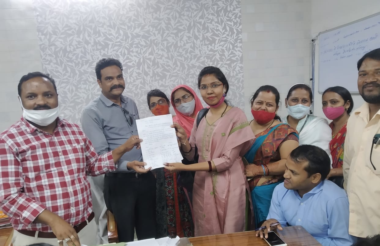 primary teachers demand promotion