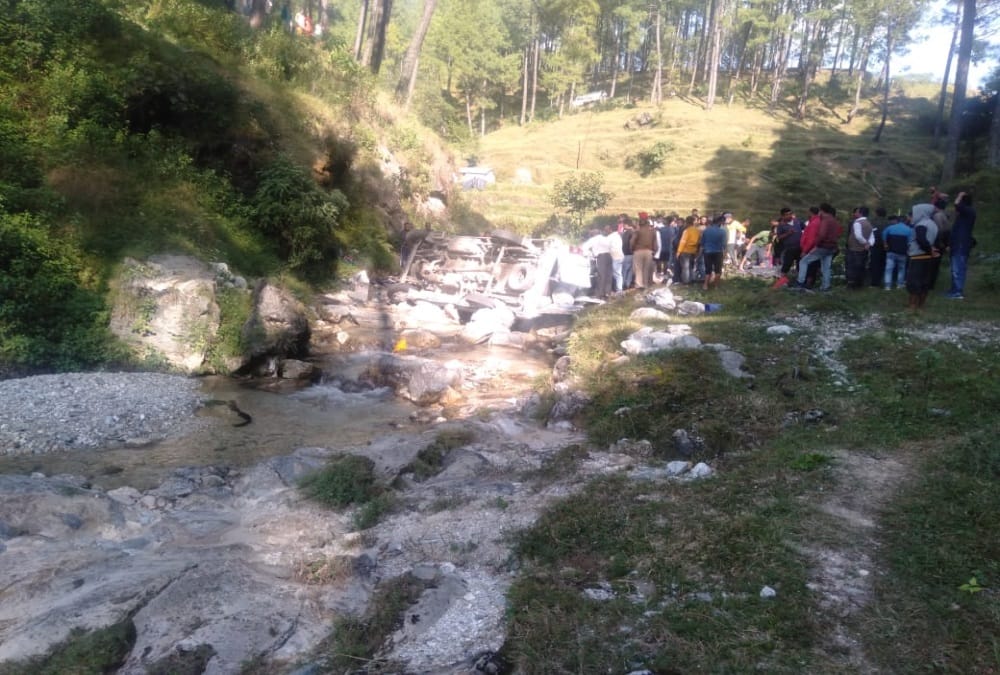 Uttarakhand News: Five Bengali Tourists died in Road Accident in Bageshwar two serious injured sent higher center