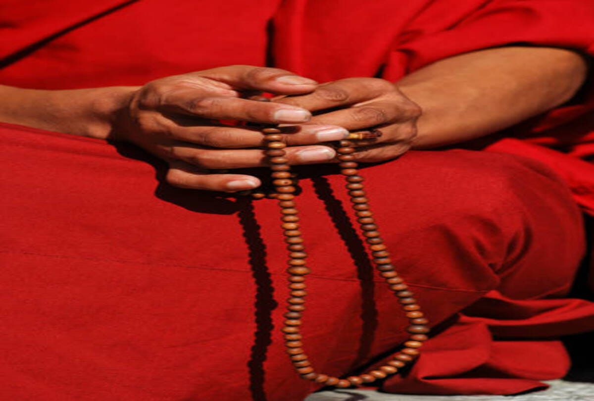 Know the rules of chanting mantra mantra jaap ke niyam in hindi