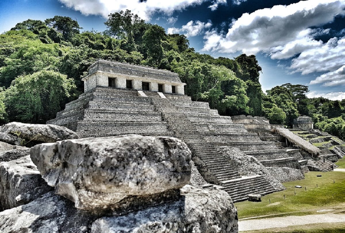 In China there is 8 thousand older pyramid then pyramid of Egypt know why china is hiding this secret from the world