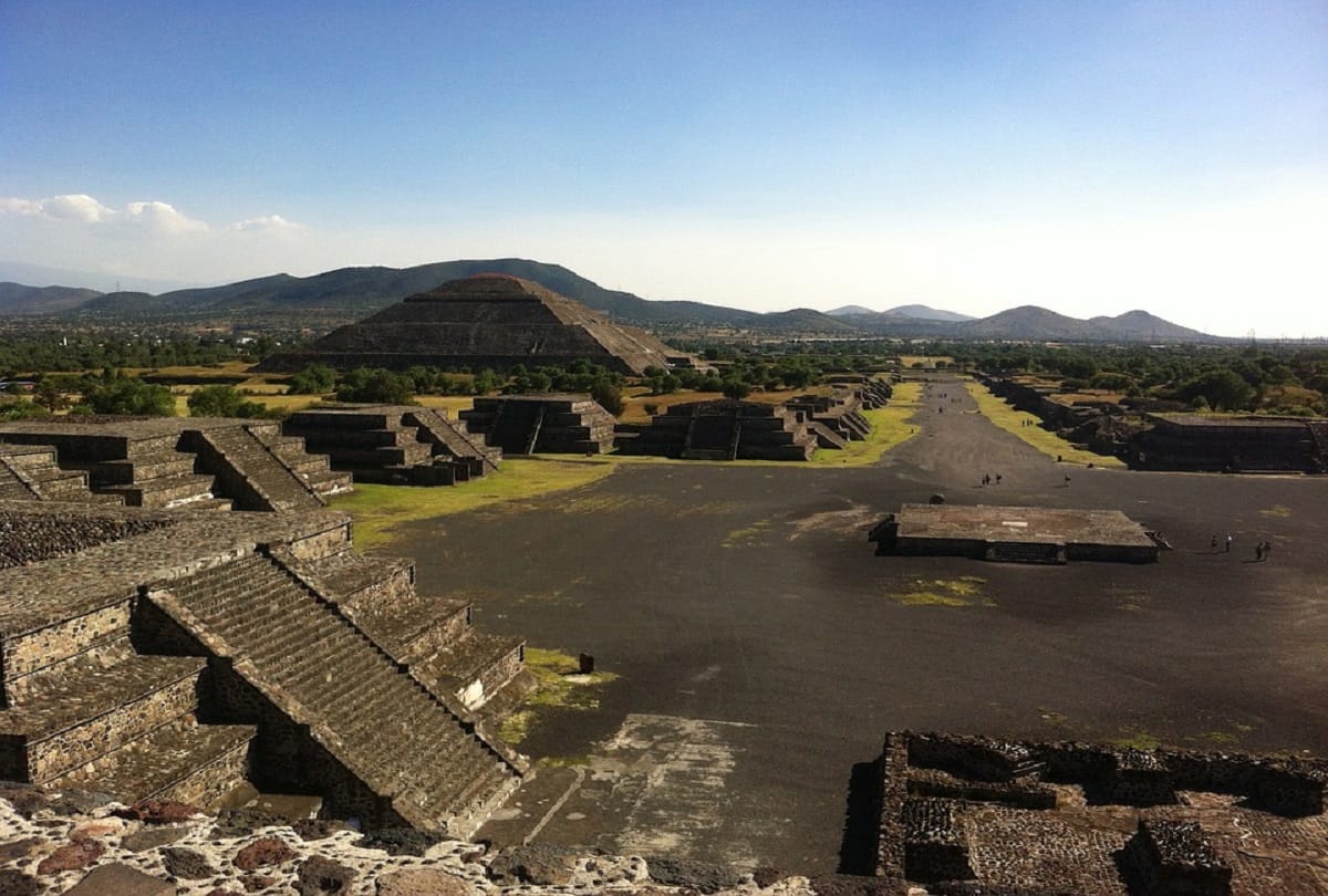 In China there is 8 thousand older pyramid then pyramid of Egypt know why china is hiding this secret from the world