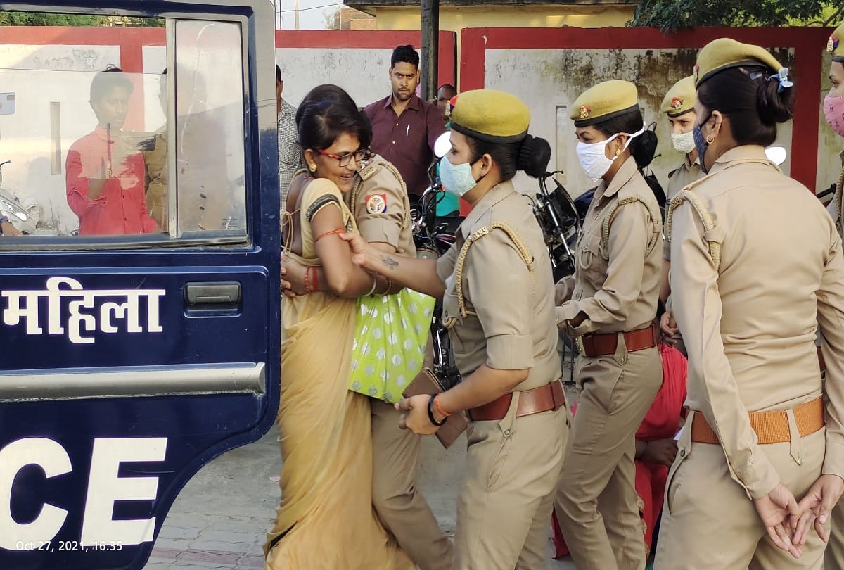 Accusing MLA representative of molestation two women reached in front of the SP to commit self-immolation in Kaushambi