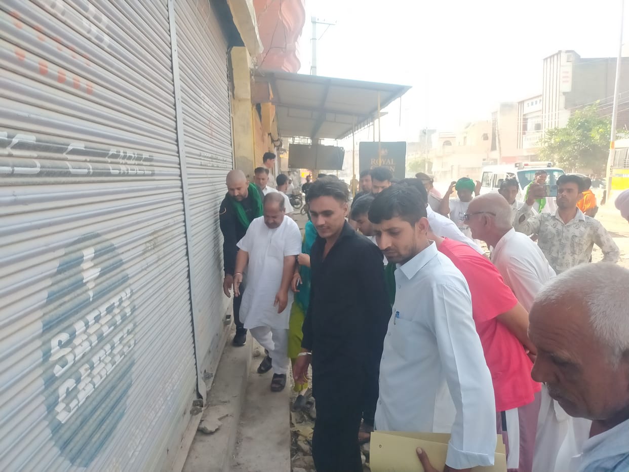 Black marketing: 526 bags of DAP fertilizer found in the warehouse of two shopkeepers, case registered