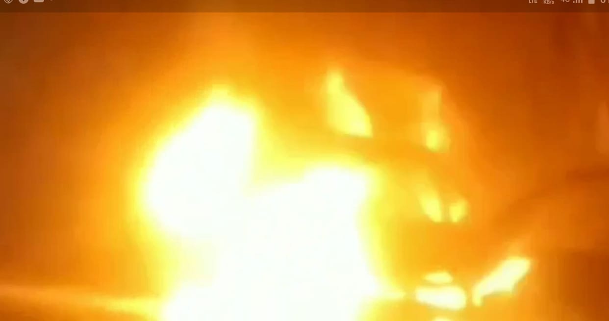 fathepur news,Fire in moving car, brothers saved their lives by jumping