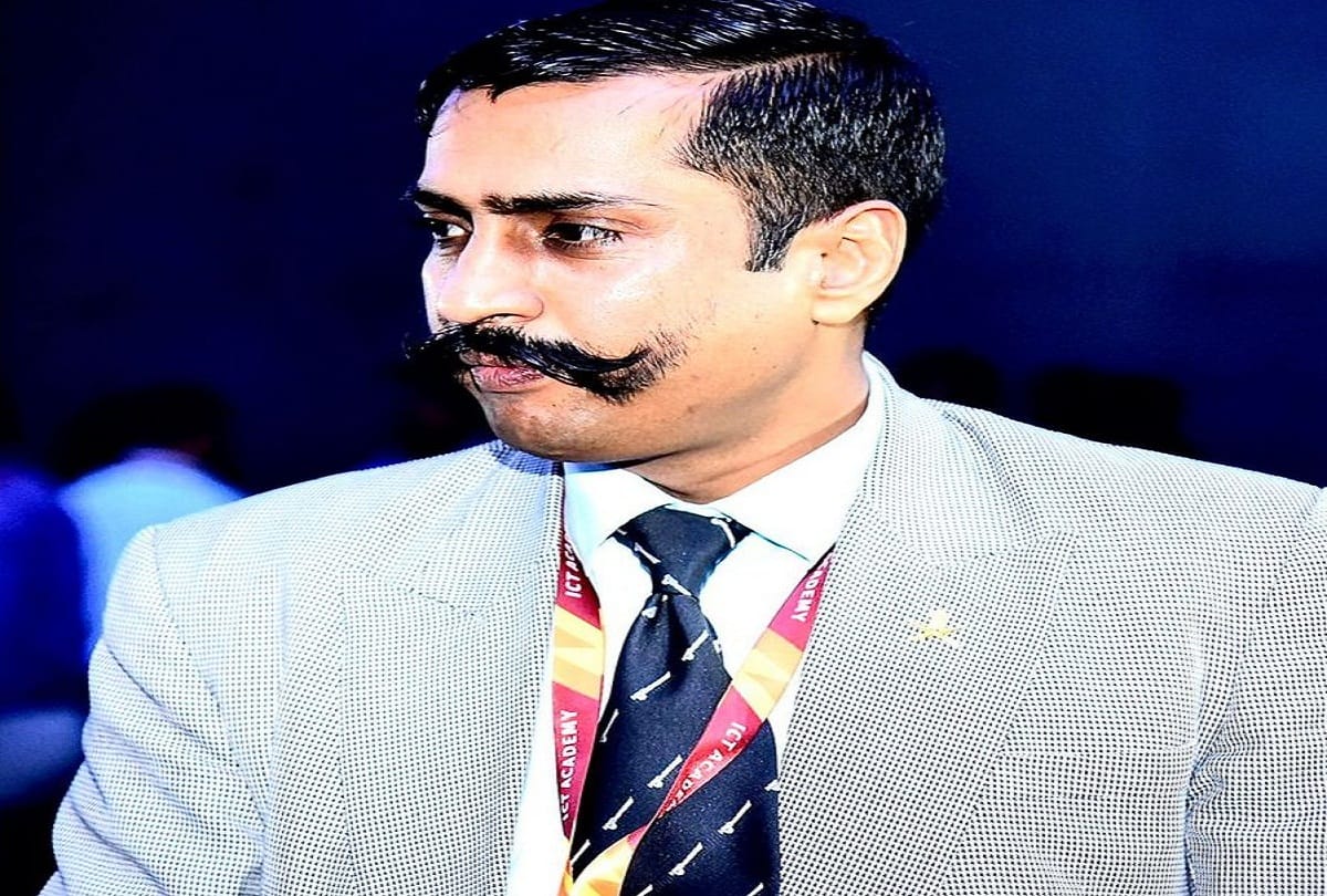 Lt Col Kailash Bansal became the new controller of examination allahabad university