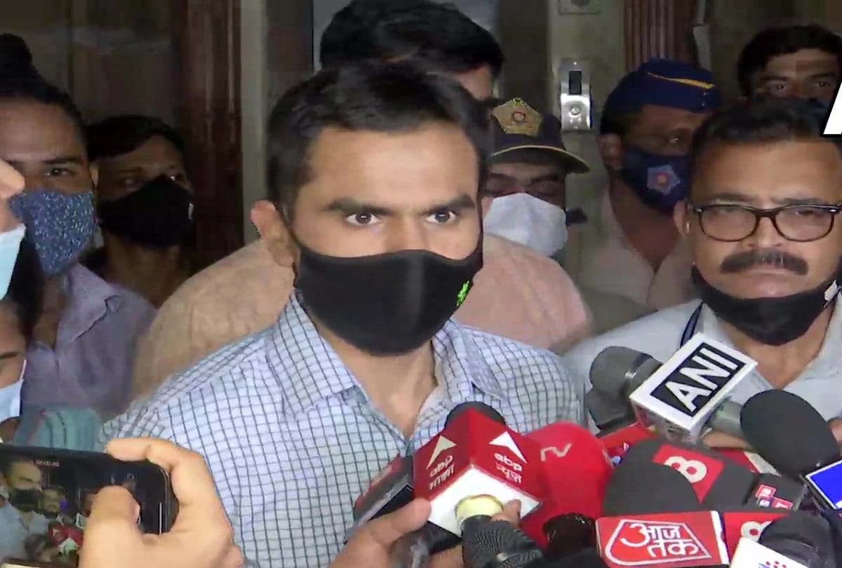 Former director of NCB Mumbai zone sameer wankhede filed affidavit in court