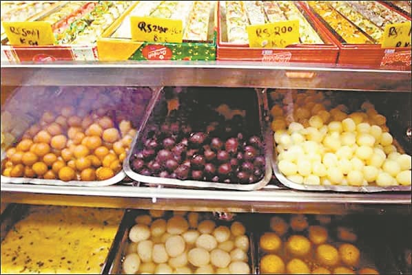 Samples of Paneer noodles and kidney beans Rajma failed in Food safety deptt's testing