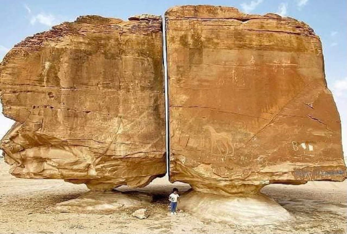 saudi arabia alien al naslaa rock split perfectly sparks to laser know what is the mystery behind it