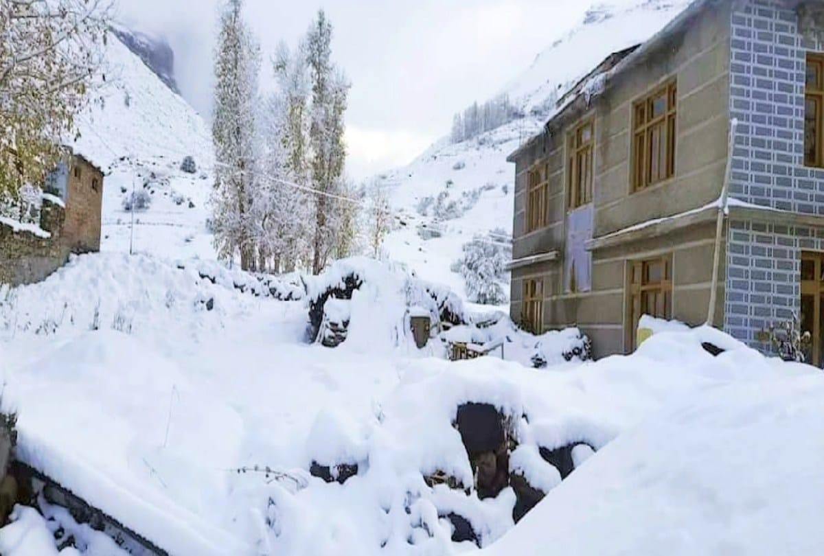 Indian Meteorological Department says from tomorrow there will be snowfall in the hill states, there is a possibility of rain in central India