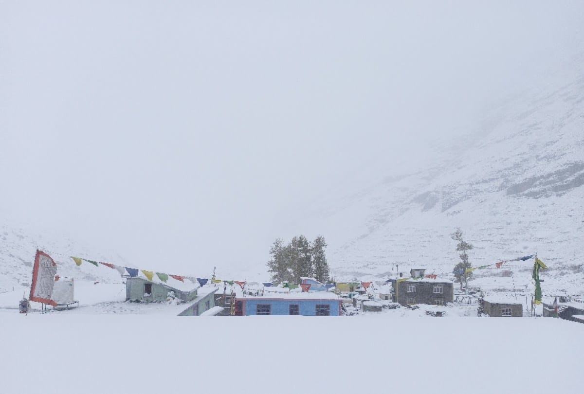 himachal Weather update: Snowfall in Himachal's Lahaul, hailstorm  with rain in Shimla, maximum temperature dropped