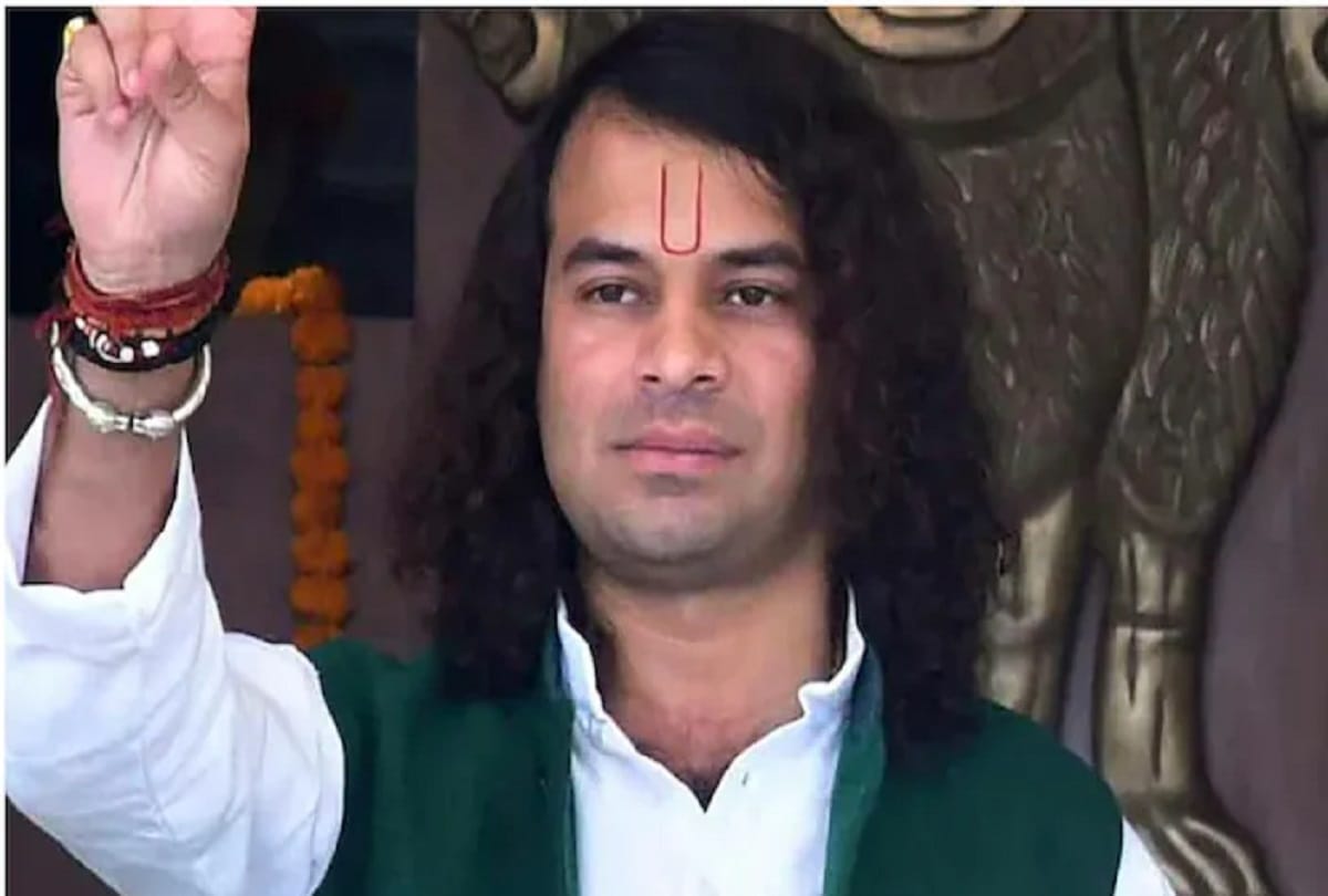 Lalu's son Tej Pratap saw Lord Krishna! Know, how to look and how gorgeous