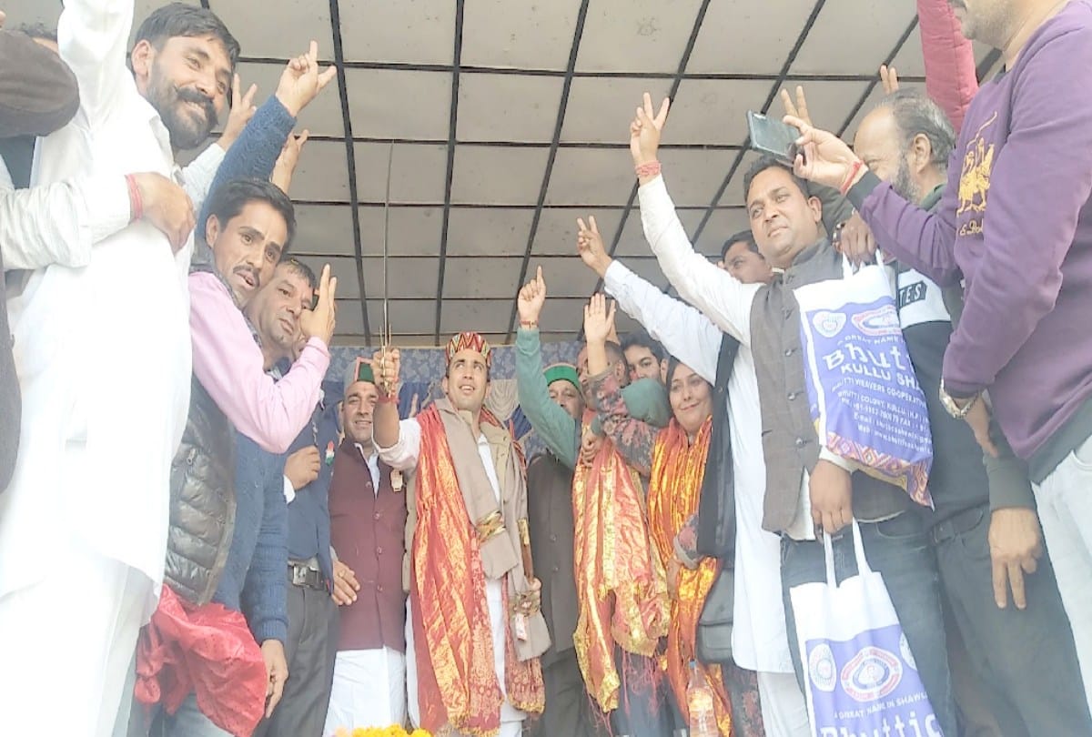 Byelection: MLA Vikramaditya said that discrimination against the people of the state regarding jobs