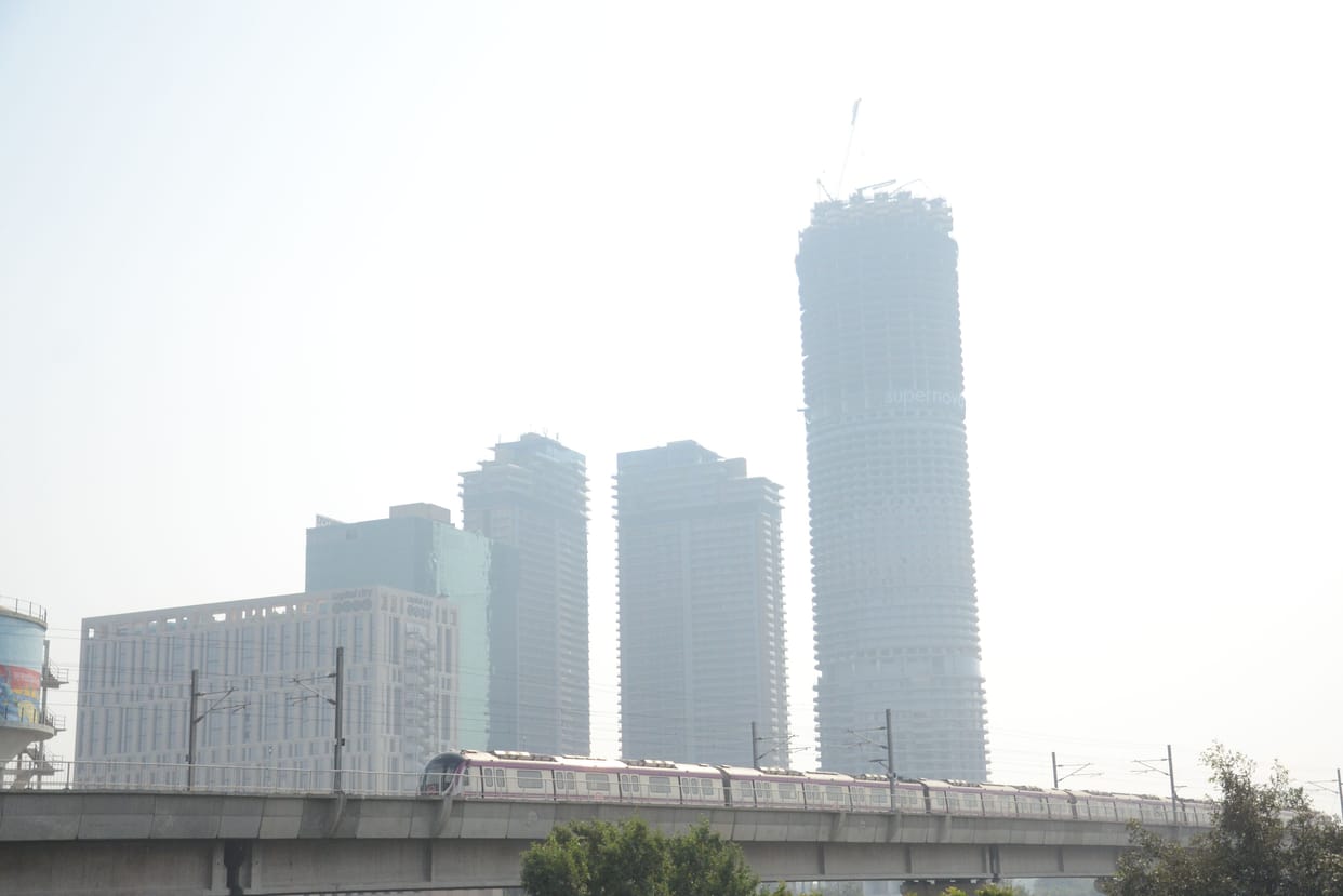 Air pollution started increasing, AQI reached near red zone