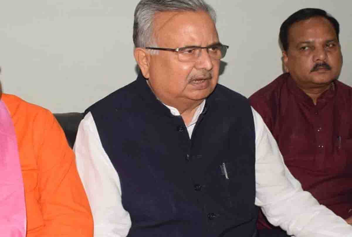 Raman Singh said Yogi Adityanath is the number one Chief Minister of the country