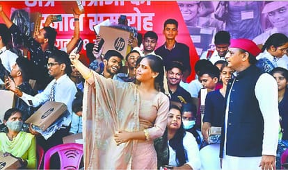 If walk on Purvanchal Expressway pain happen in stomach and waist if samajwadi government is formed will get it built again said Akhilesh yadav