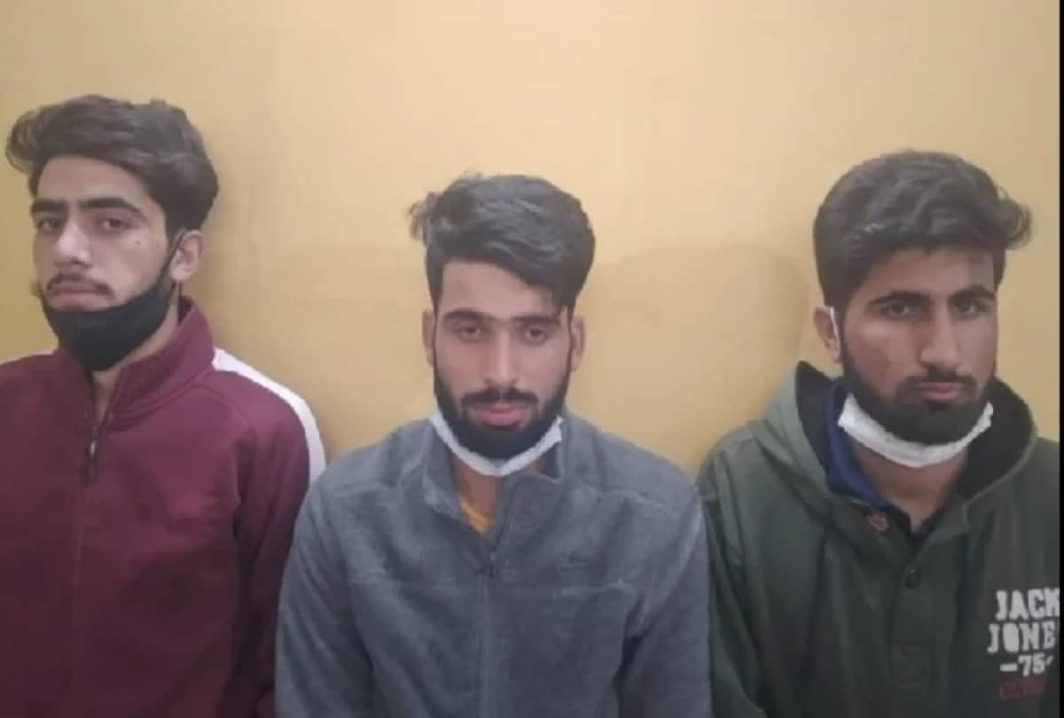 Agra Police Collect Forensic Evidence Against Kashmiri Students
