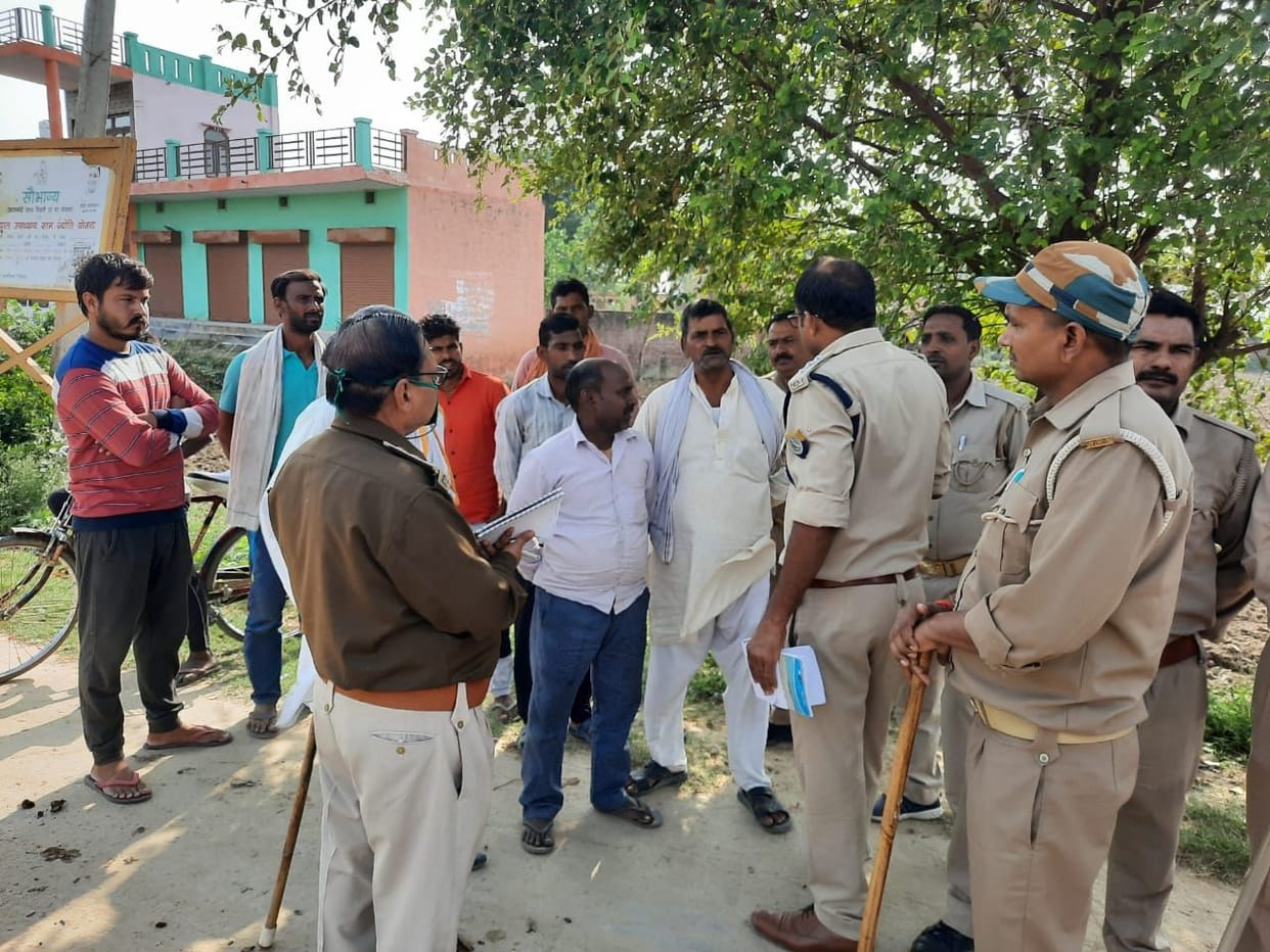 Hathras: Pledge administered to stay away from spurious and illegal liquor