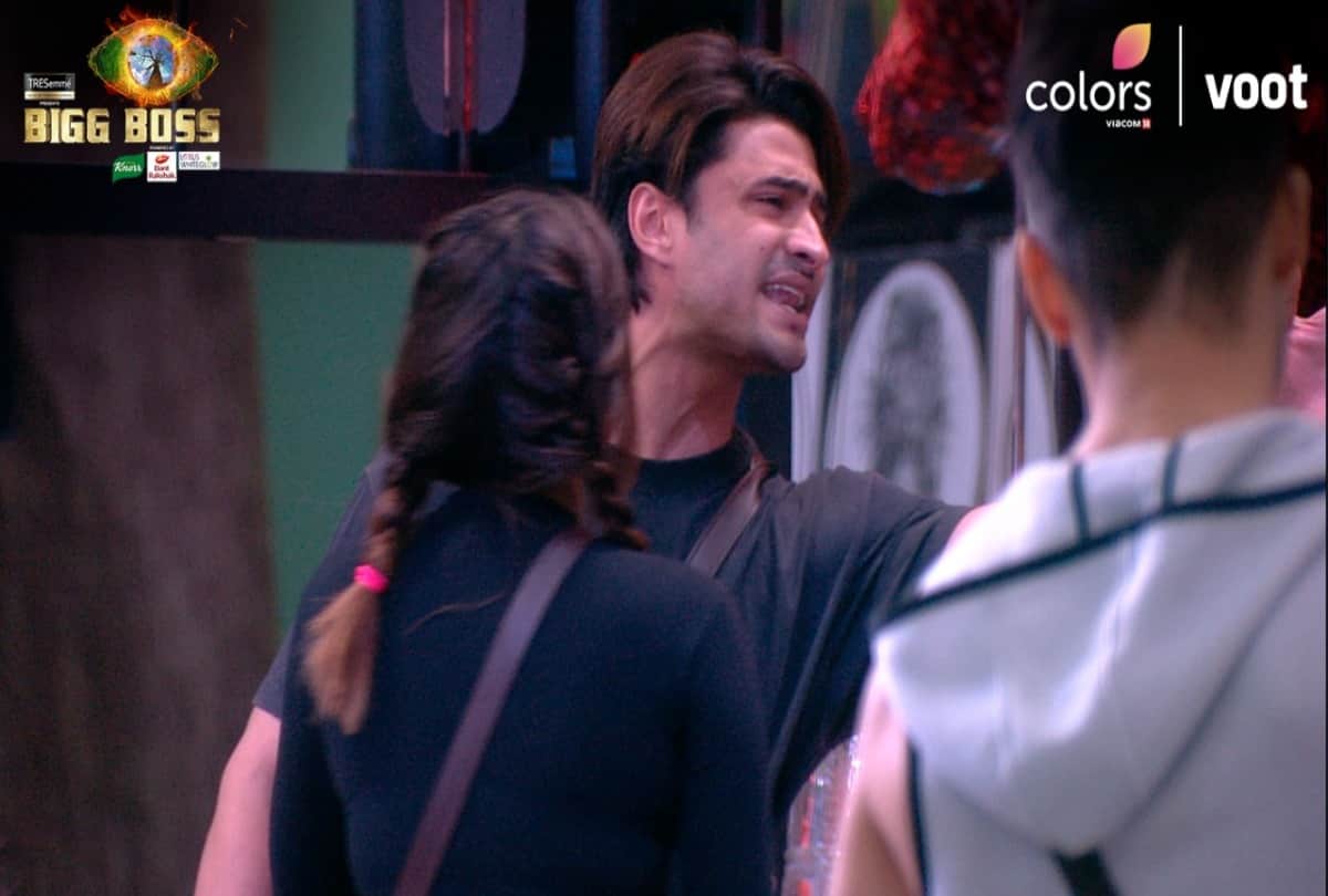 bigg boss 15 rajiv adatia cried after fight with ieshaan sehgaal says this friendship is over