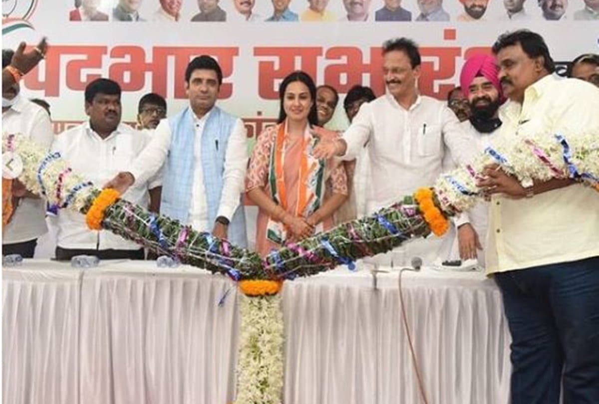 Kamya punjabi share post on instagram after joining Congress celebs and fans give reactions
