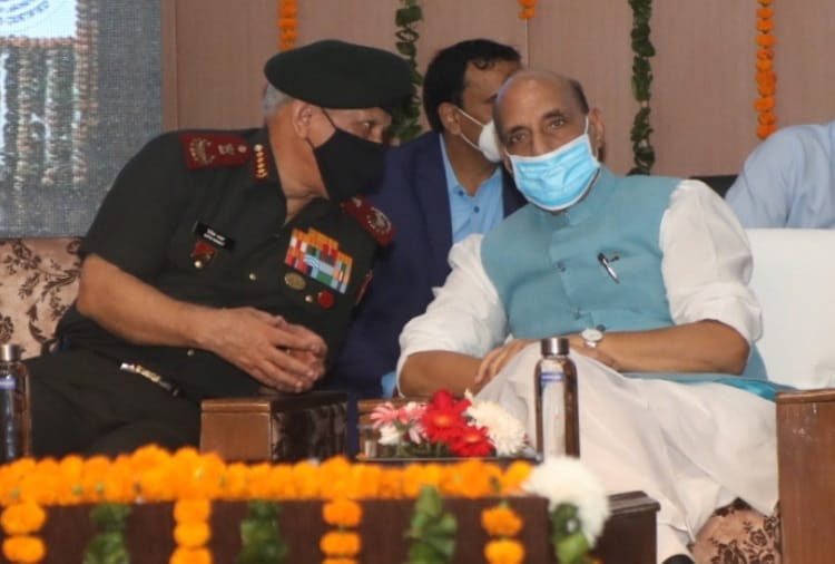 Defence Minister Rajnath Singh Visits Terminal Ballistic Research Laboratory in Chandigarh