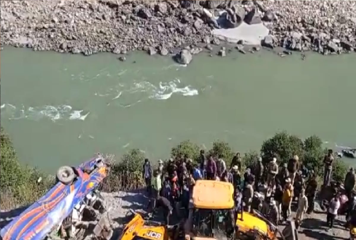 doda road accident 12 people died jammu and kashmir latest news