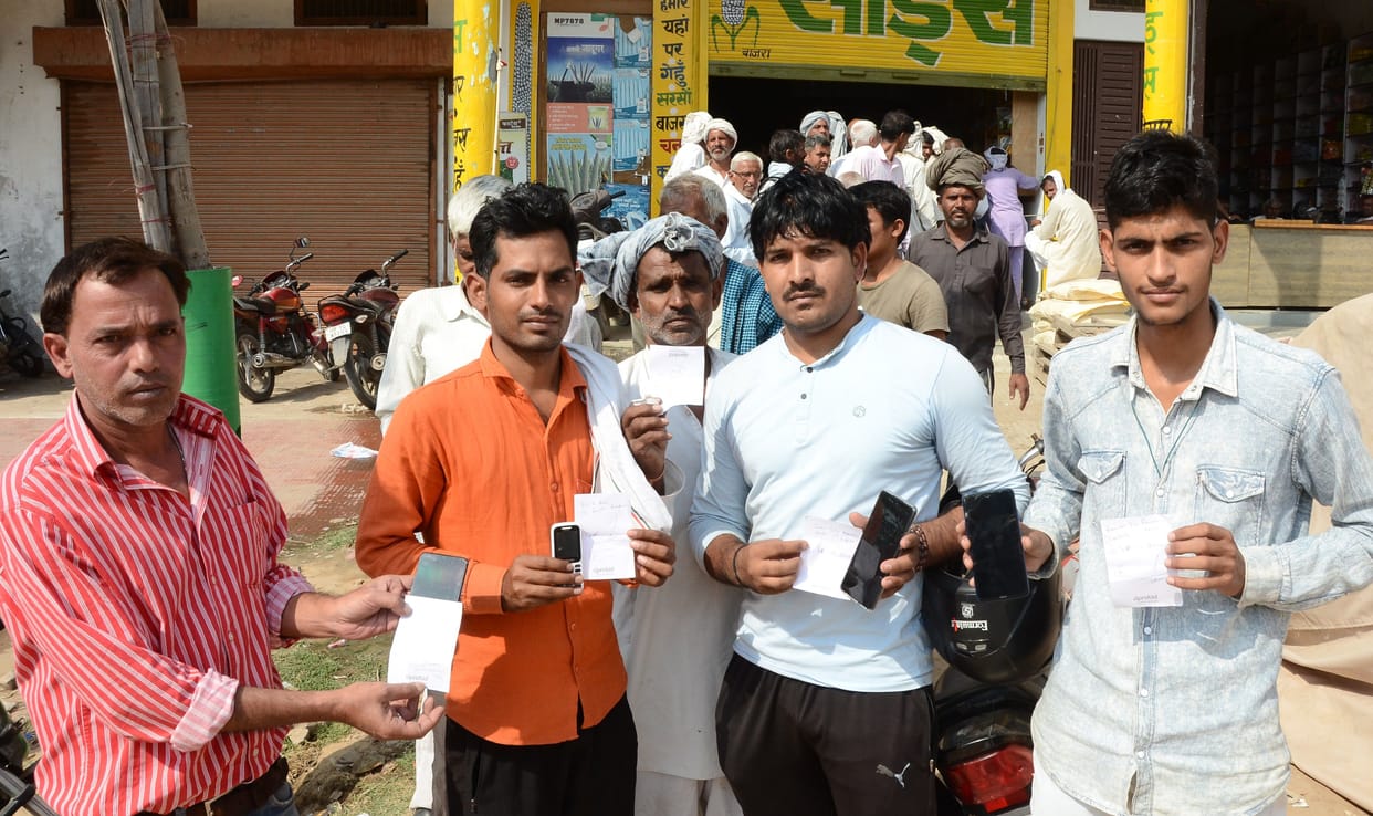 The purchase of five bags put in the farmer's account, only one bag was given in his hands