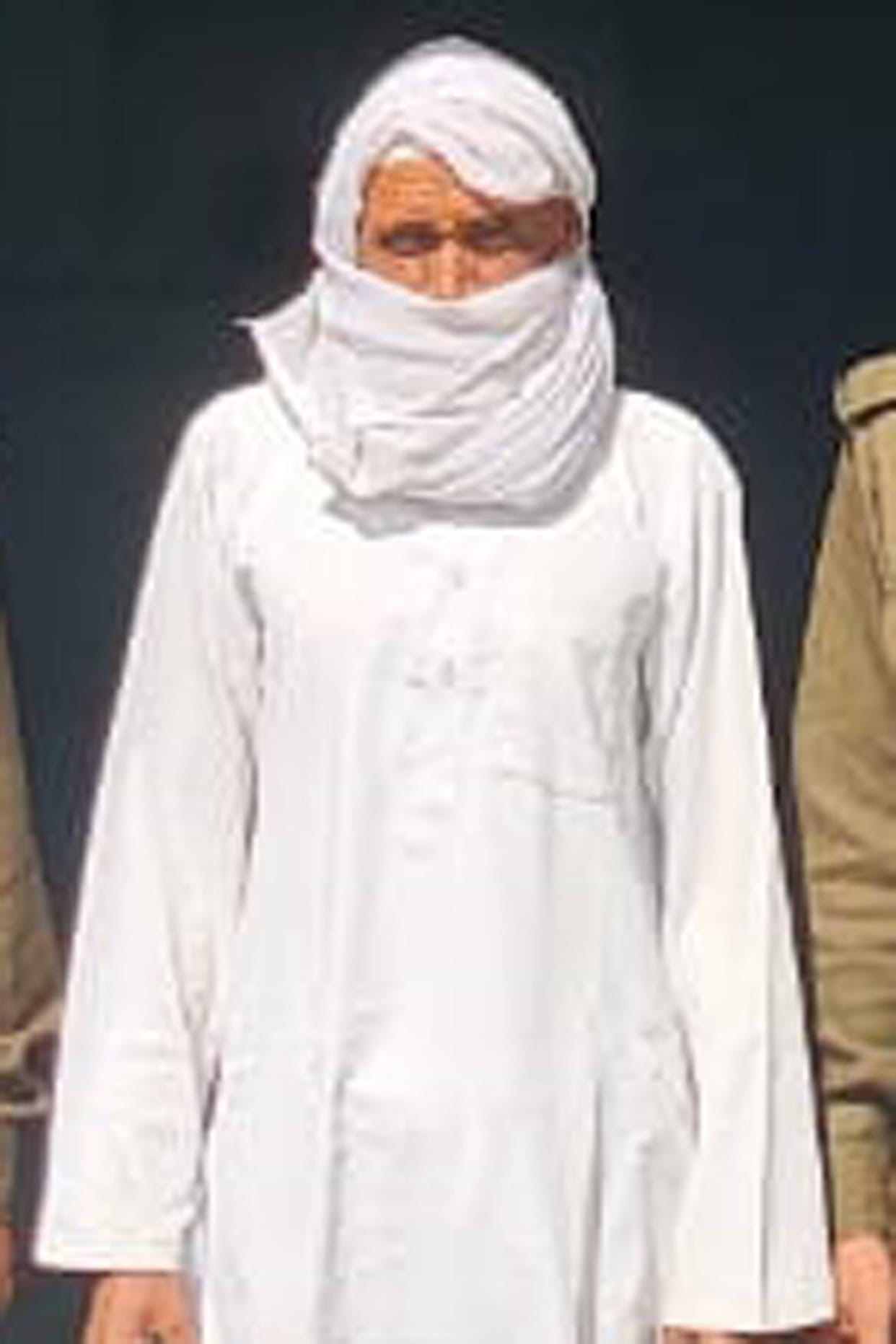 Accused arrested for making fake bond
