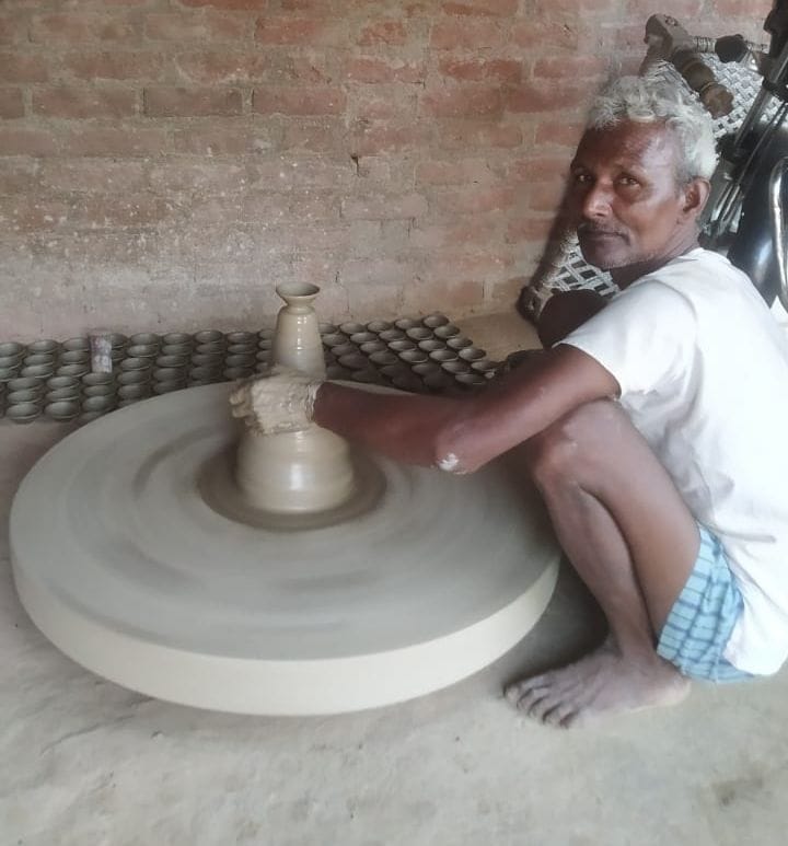Diwali: Designer lamps of clay will give competition to the skirts of China