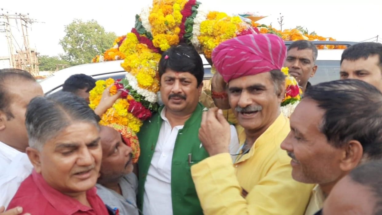 Aligarh: Yogi government failed on farmer issue, better work is being done on other issues: Raja Bhaiya