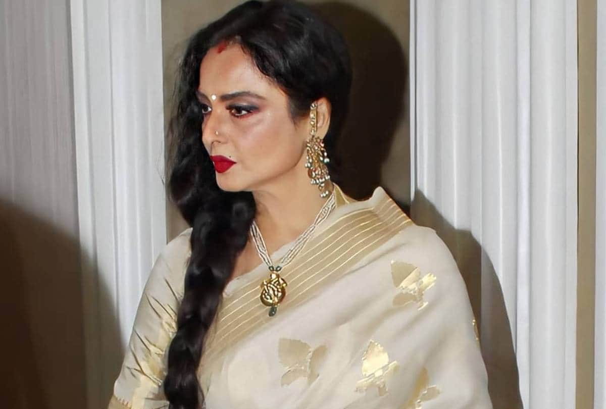 Bollywood actress rekha Childhood picture went viral on internet