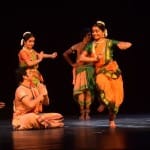 रुद्राक्ष कन्वेंशन सेंटर में प्रस्तुति